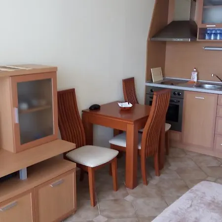 Studio B25 In Central Plaza Апартамент